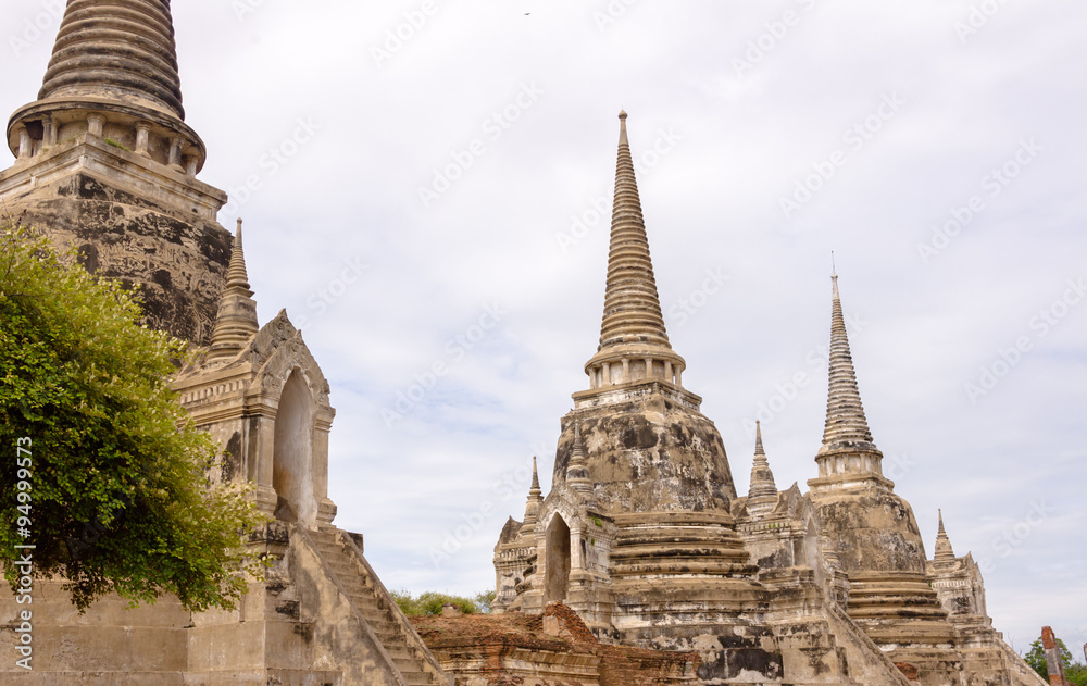 Fototapeta premium Buddhist ruins of Thailand