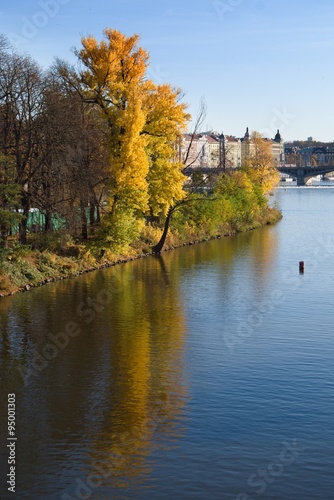 Prague island in the autumn © luciezr