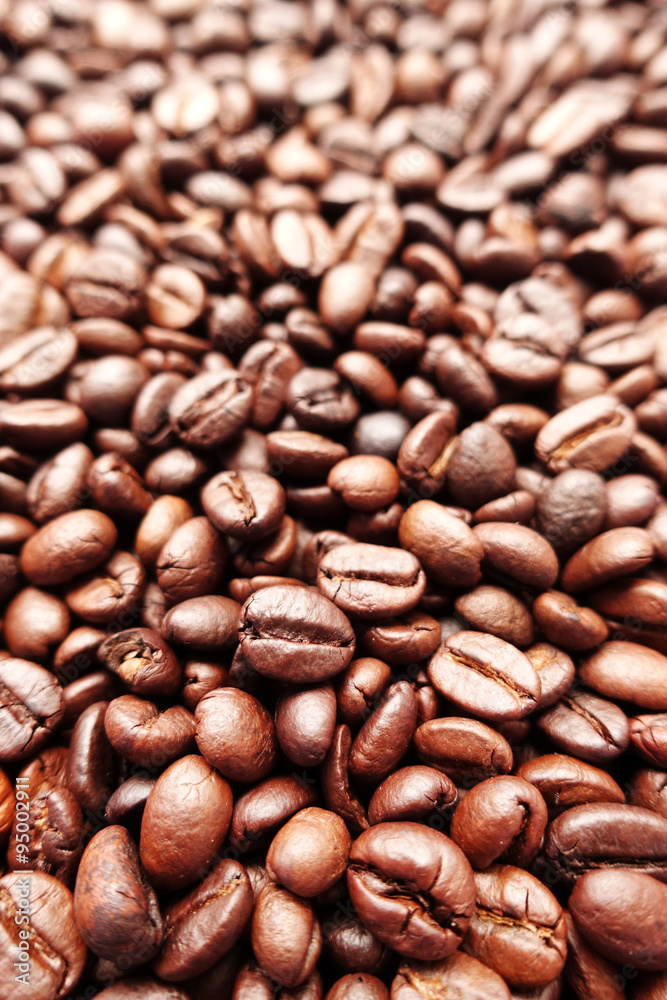 Fototapeta premium Close up of coffee beans background 