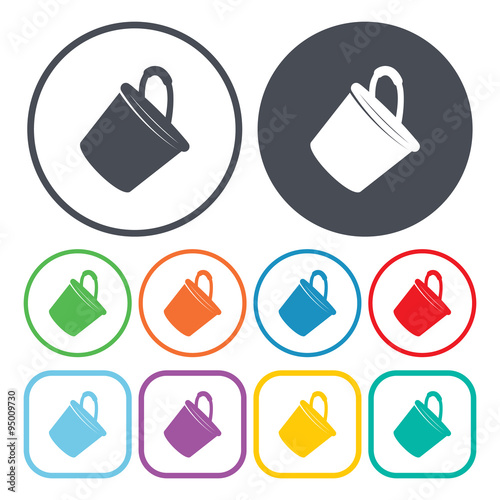 Illustration of bucket