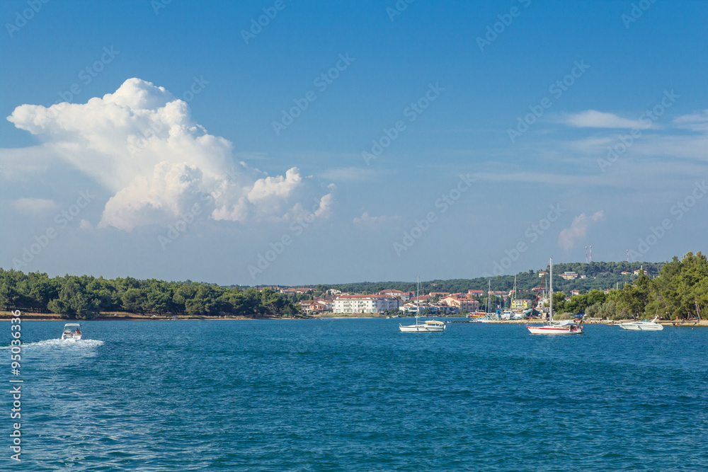 Sun, sea, blue sky, nice weather - is a holiday.