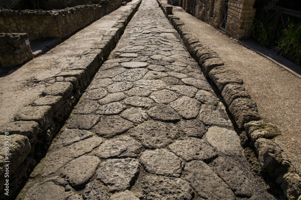 Antica strada di epoca romana, Ercolano