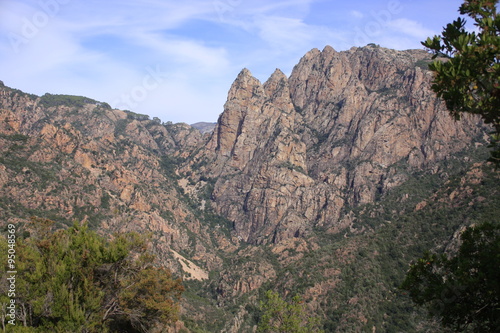 montagnes de la Spelunce