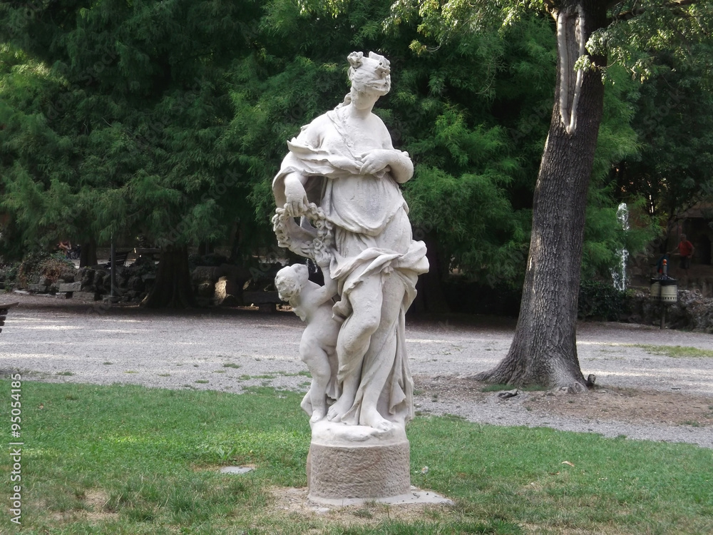 Obraz premium Statue in Modena