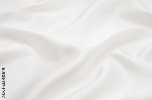 biała satynowa tkanina jako tło