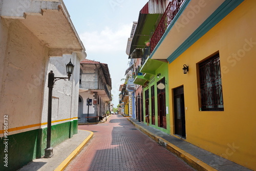 Fototapeta Naklejka Na Ścianę i Meble -  Narrow paved street of Casco Viejo Panama City