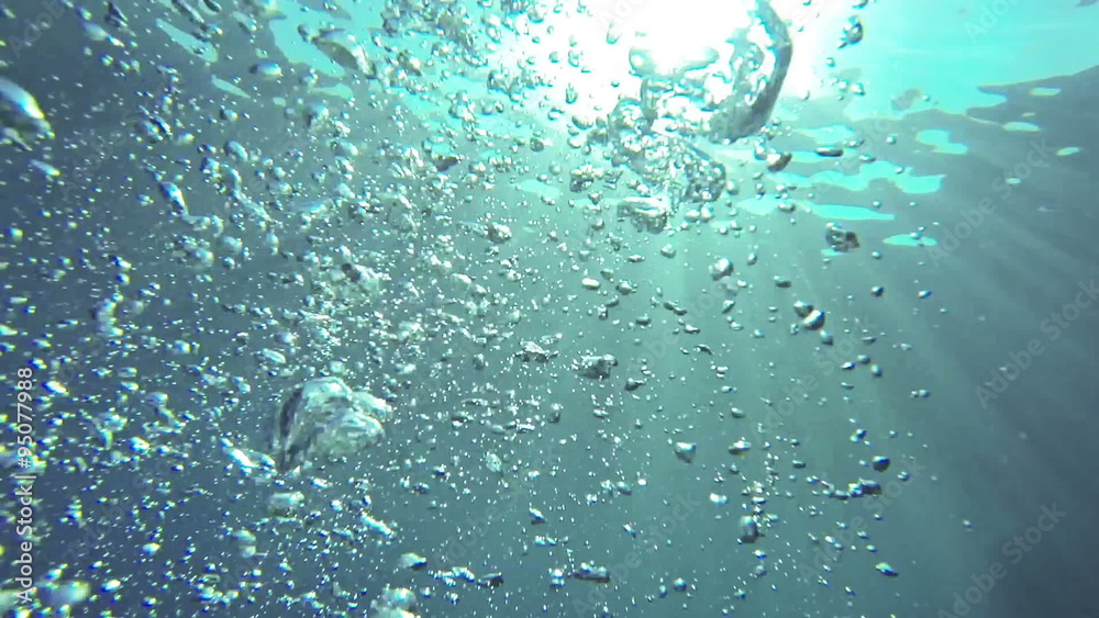 Underwater air bubbles