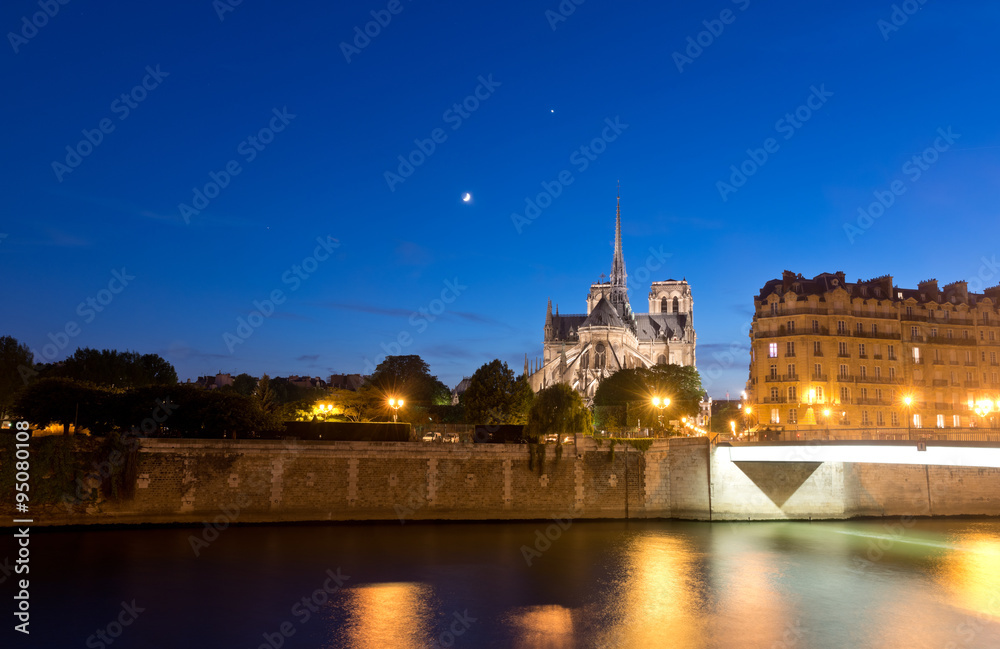 Notre Dame de Paris Cathedral at night.