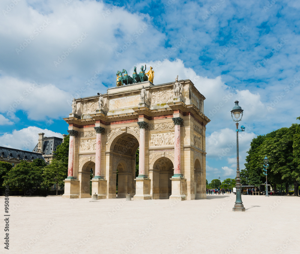 Arc de triomphe du carrousel in Paris - France