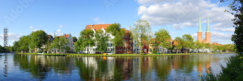 Altstadt Hansestadt Lübeck - Panorama Bild der Innenstadt im Querformat