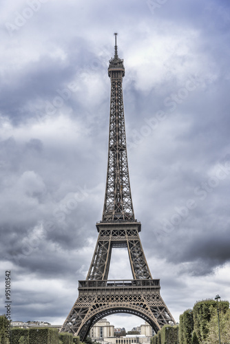 Fototapeta Naklejka Na Ścianę i Meble -  Eiffel Tower in Paris, France.