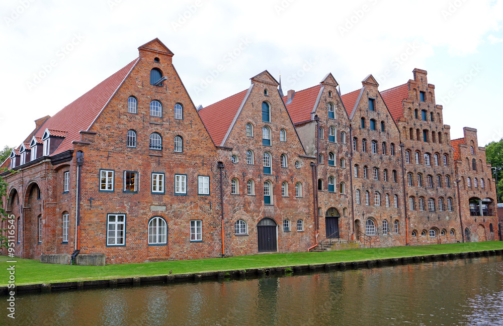 Salzspeicher Hansestadt Lübeck - Wahrzeichen und Denkmal in der Altstadt