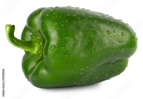 Fotografija green pepper with water droplets isolated on white