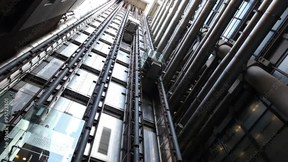 Skyscraper elevators 