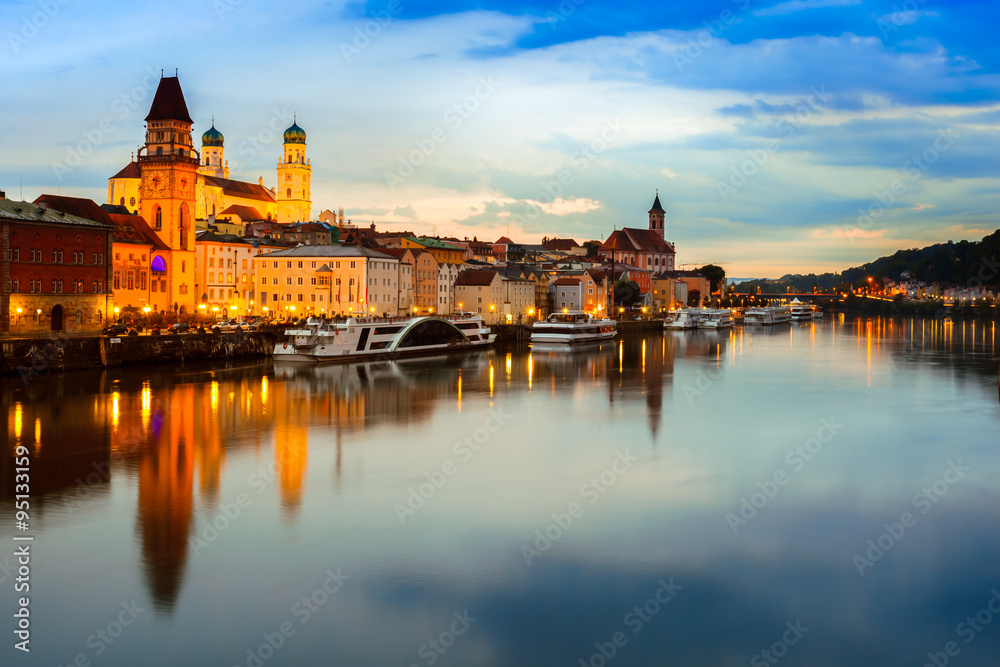Fototapeta premium Passau at sunset, Germany