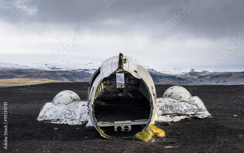 Fototapeta Flugzeugwrack auf Island