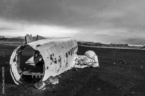Obraz na plátně Flugzeugwrack auf Island