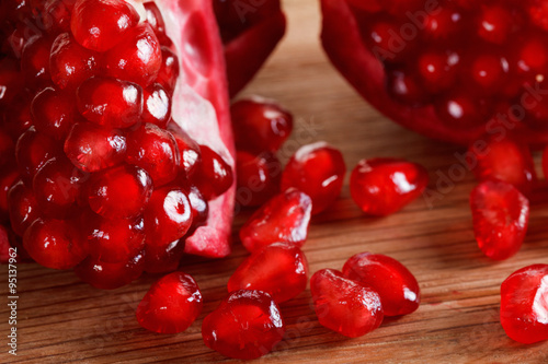 Ripe pomegranate seeds clos...