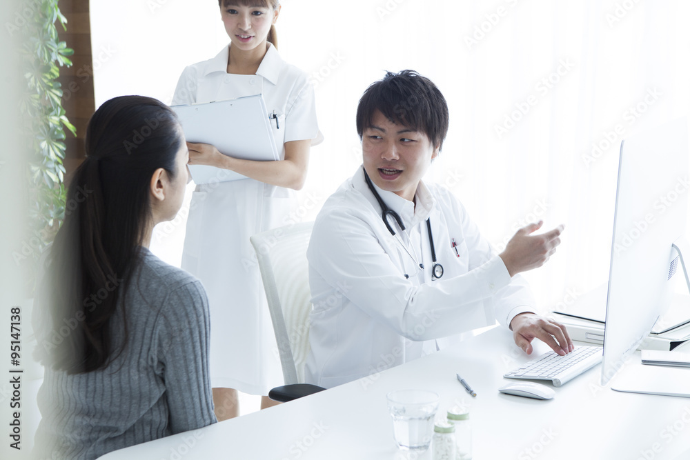 Women are subject to examination in internal medicine Women are subject to examination in internal medicine