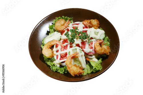  fried shrimp,vegetable salad, white background
