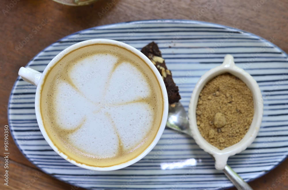 hand hold coffee cup