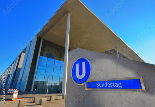 Photography U-Bahnhof Bundestag in Berlin