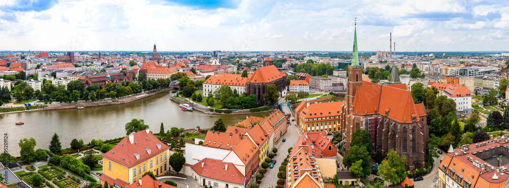 Obraz premium Aerial view of Wroclaw