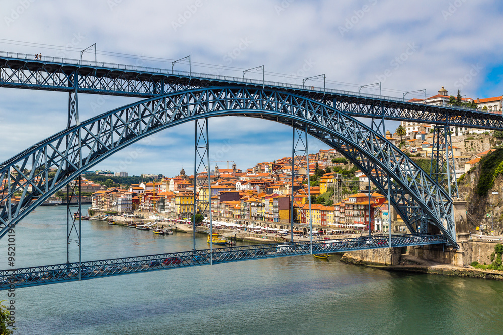 Dom Luis I bridge in Porto Dom Luis I bridge in Porto