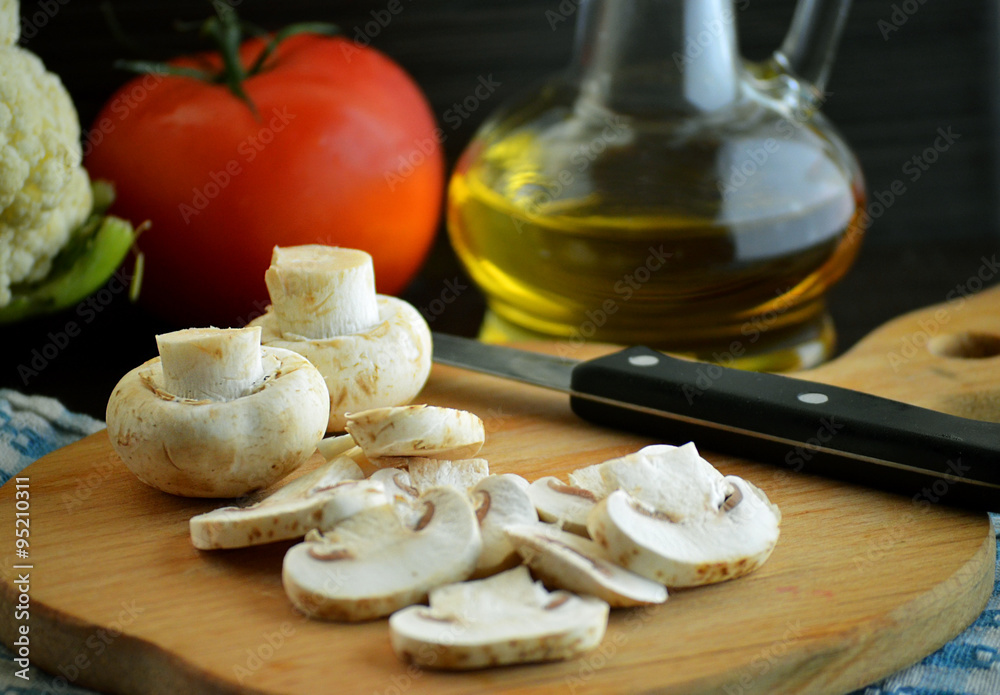 mushrooms tomatoes cauliflower and sunflower oil