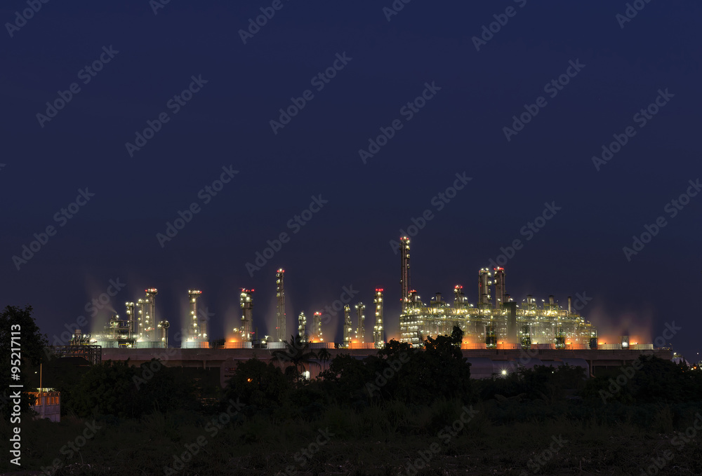 Fototapeta premium Panorama Utility plant, Oil Refinery twilight light .