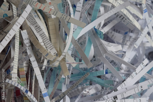 Recyclage papier, papier passé au destructeur photo