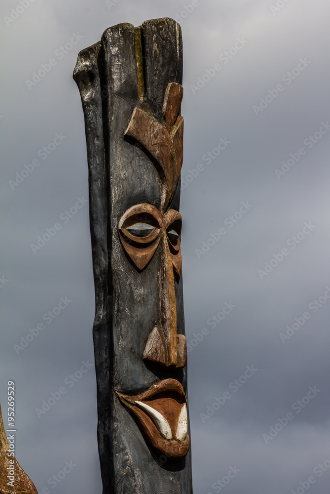Totem in Afrikastil Totem in Afrikastil