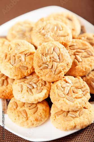 Cookies with sunflower seeds