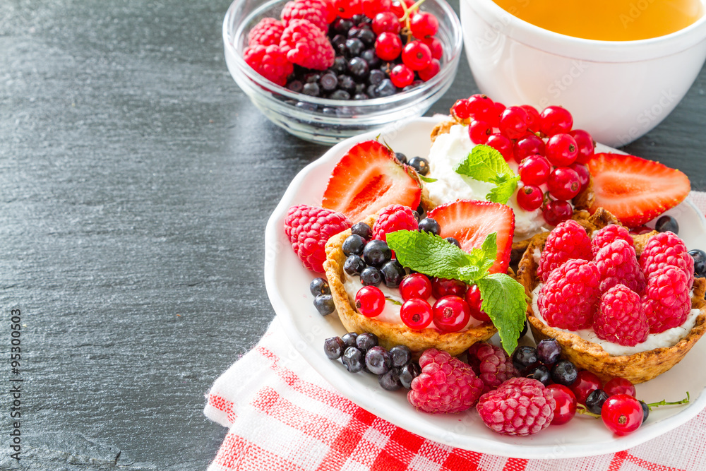 Berry cakes Berry cakes