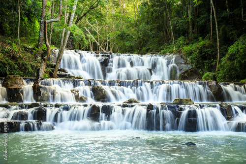 Fototapeta Naklejka Na Ścianę i Meble -  Waterfall in Namtok Samlan National Park, Saraburi, Thailand