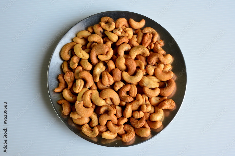 Cashews Cashews