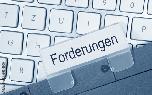 Forderungen - Ordner auf Computer Tastatur photo