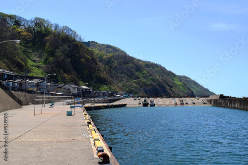 港の風景／山形県の庄内浜で、港の風景を撮影した写真です。 © FRANK