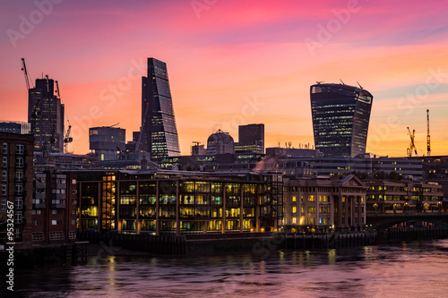 Night photo of London silhouette, offices by the Thames river  © VOJTa Herout