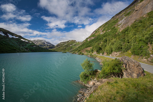 Türkiser See im Jotunheimen Nationalpark 