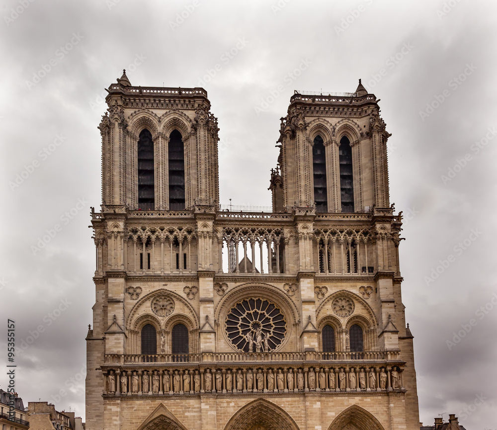 Facade Towers Overcast Notre Dame Cathedral Paris France