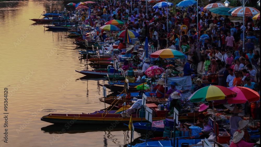 Timelapse at Klong Hae floating market that have lot of tourist and local,at Hatyai, Songkhla Thailand