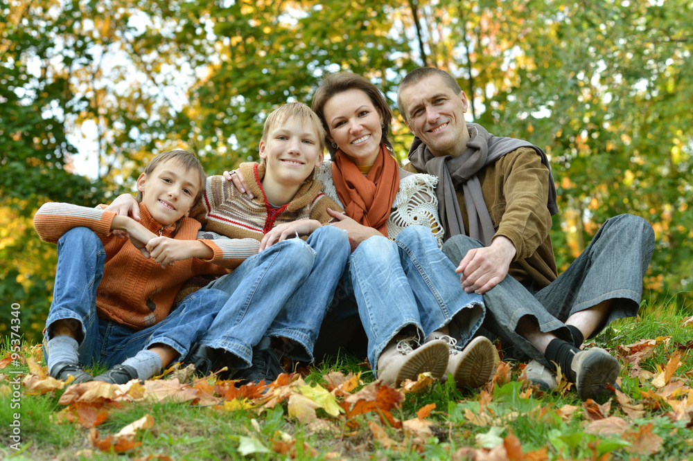 Fototapeta premium Portrait of family relaxing 