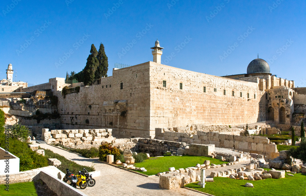 Israel, Jerusalem, the western wall and El Aqsa mosque