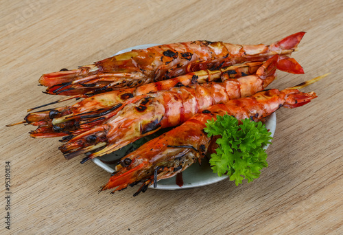 Grilled king prawns