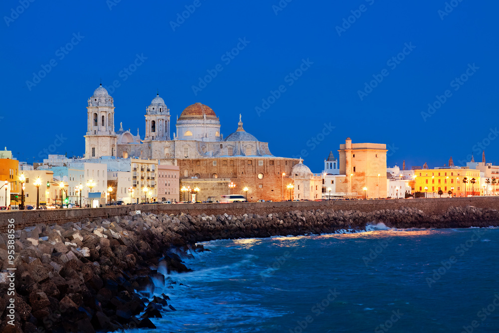 Cathedral of Cadiz. Quay. Andalusia, Spain