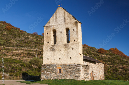 Ermita de Santa Ana. Marzán, Valle Gordo, Omaña, León.   © LFRabanedo