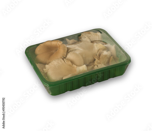 Organic oyster mushrooms in green box