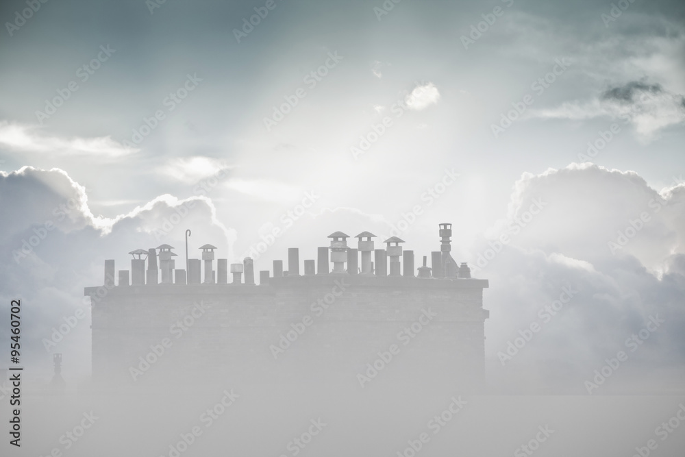 Fototapeta premium cheminée immeuble toit paris capitale nuage brume pollution