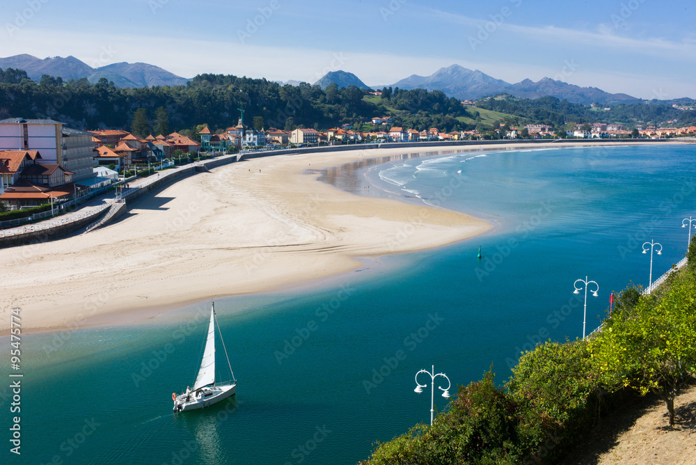 Obraz premium Beach of ribadesella